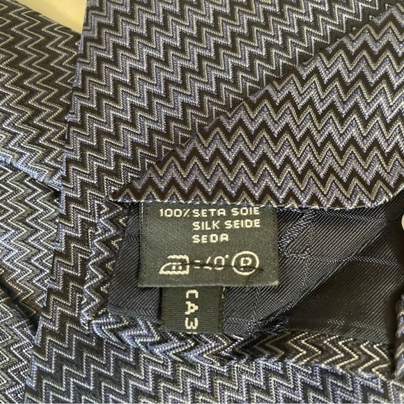 Z Zegna Black and Gray Zigzag Tie - Picture 6 of 7